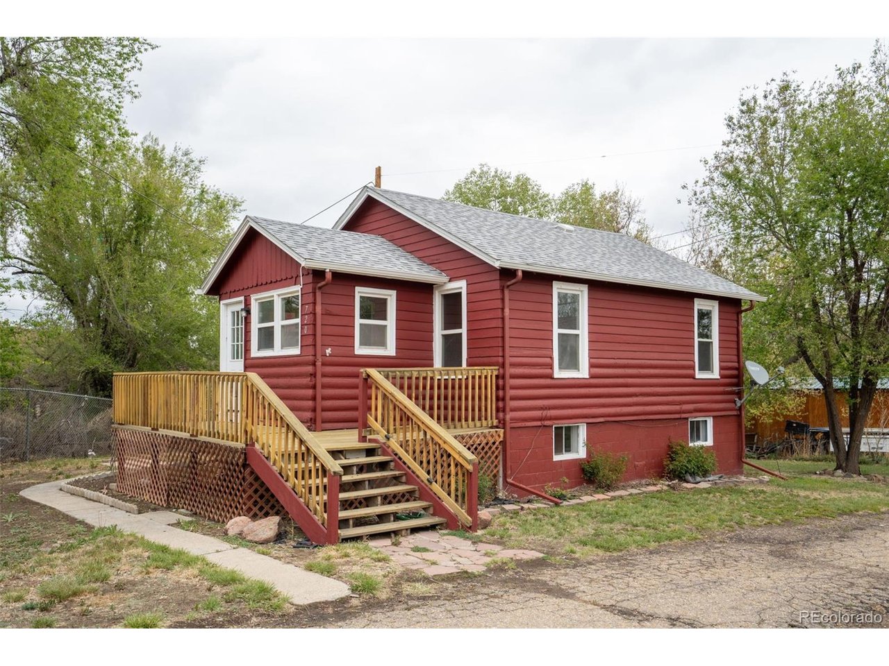 Photo of 720 Mc Intyre St Golden CO 80401