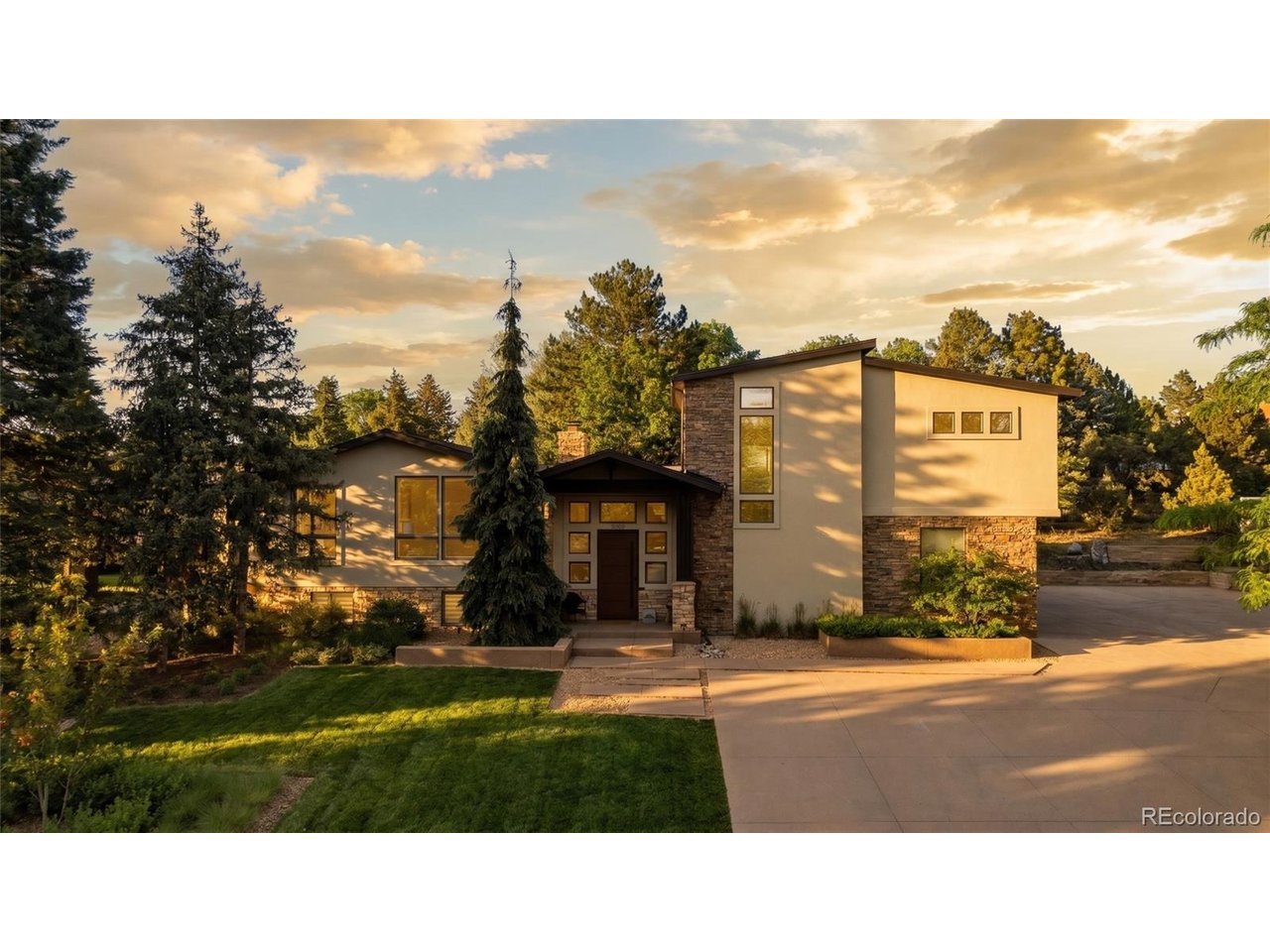 Photo of 5403 S Chester Ct Englewood CO 80111