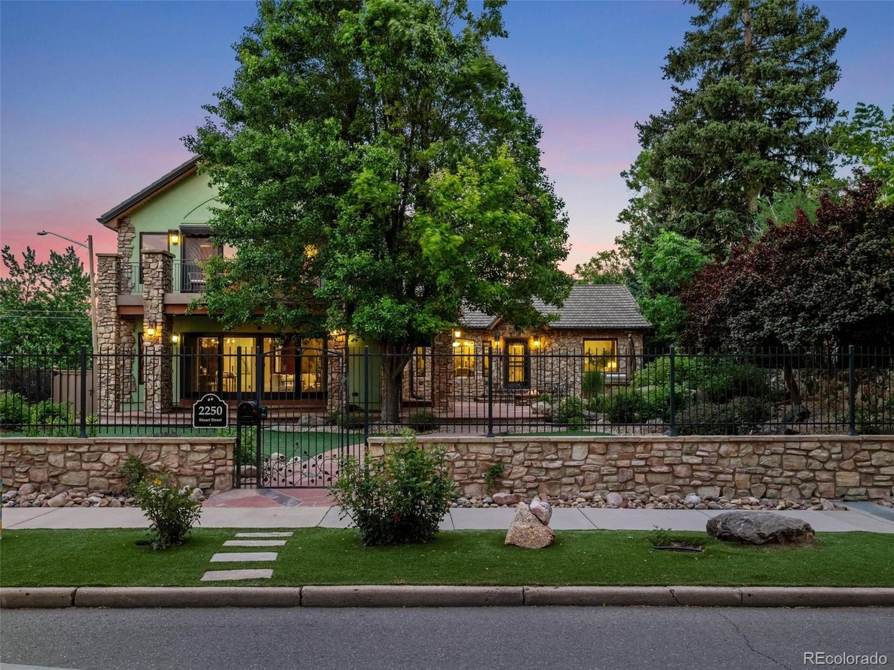 Photo of 2250 Stuart St Denver CO 80212