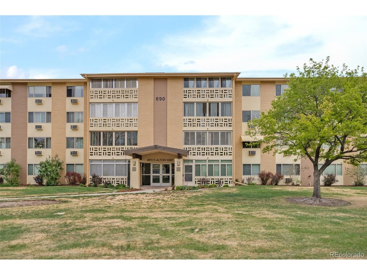 Photo of 690 S Alton Way #6A Denver CO 80247