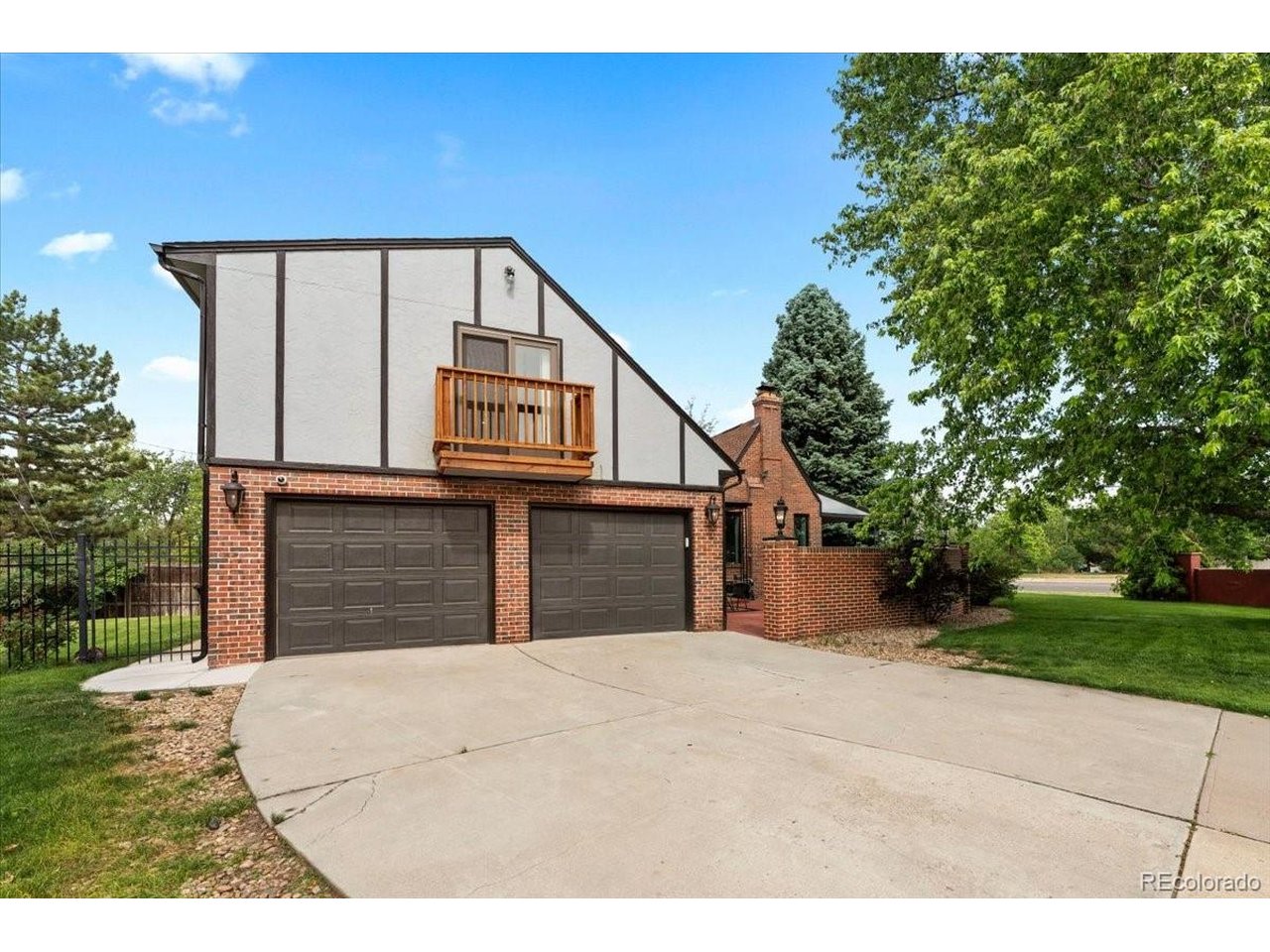 Photo of 301 S Poplar St Denver CO 80224