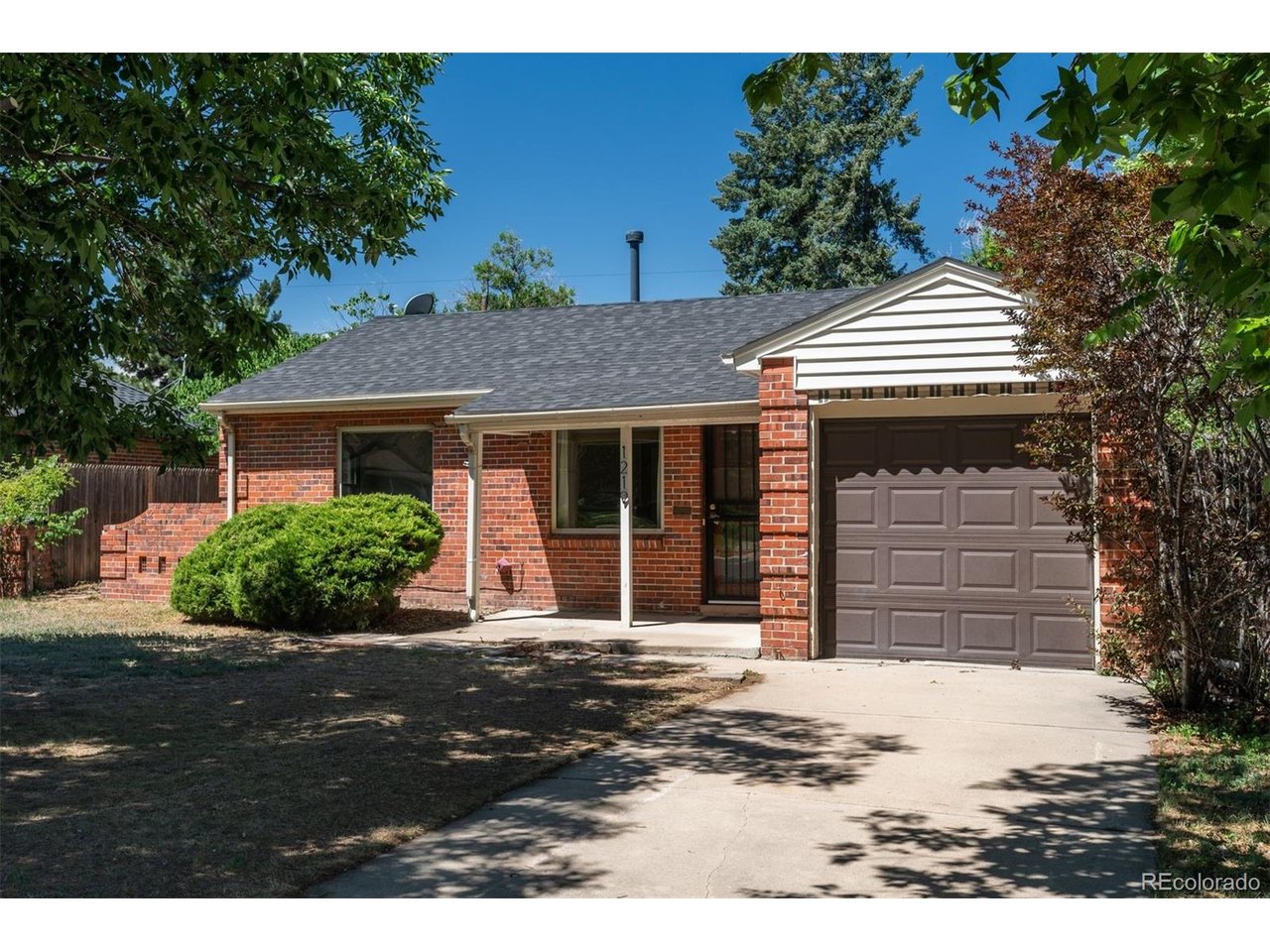Photo of 1219 Jasmine St Denver CO 80220
