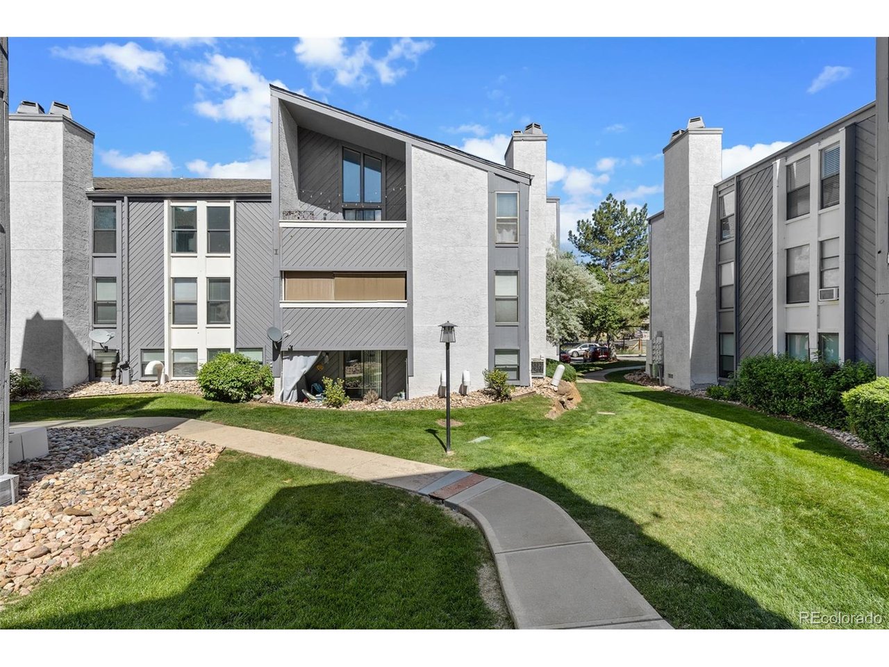 Photo of 9867 E Peakview Ave #E1 Englewood CO 80111
