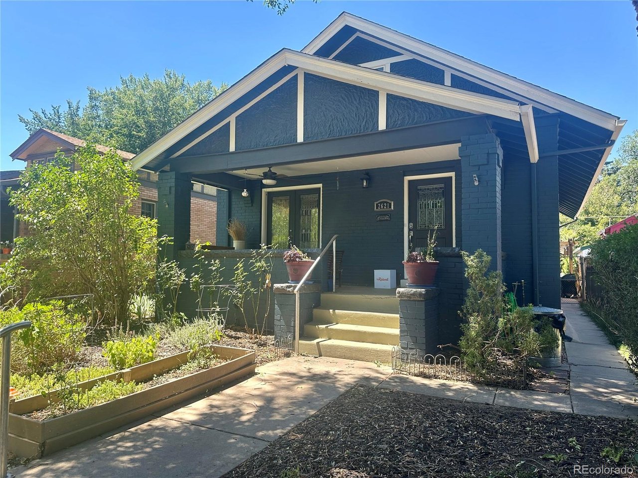 Photo of 2621 N Elm St Denver CO 80207