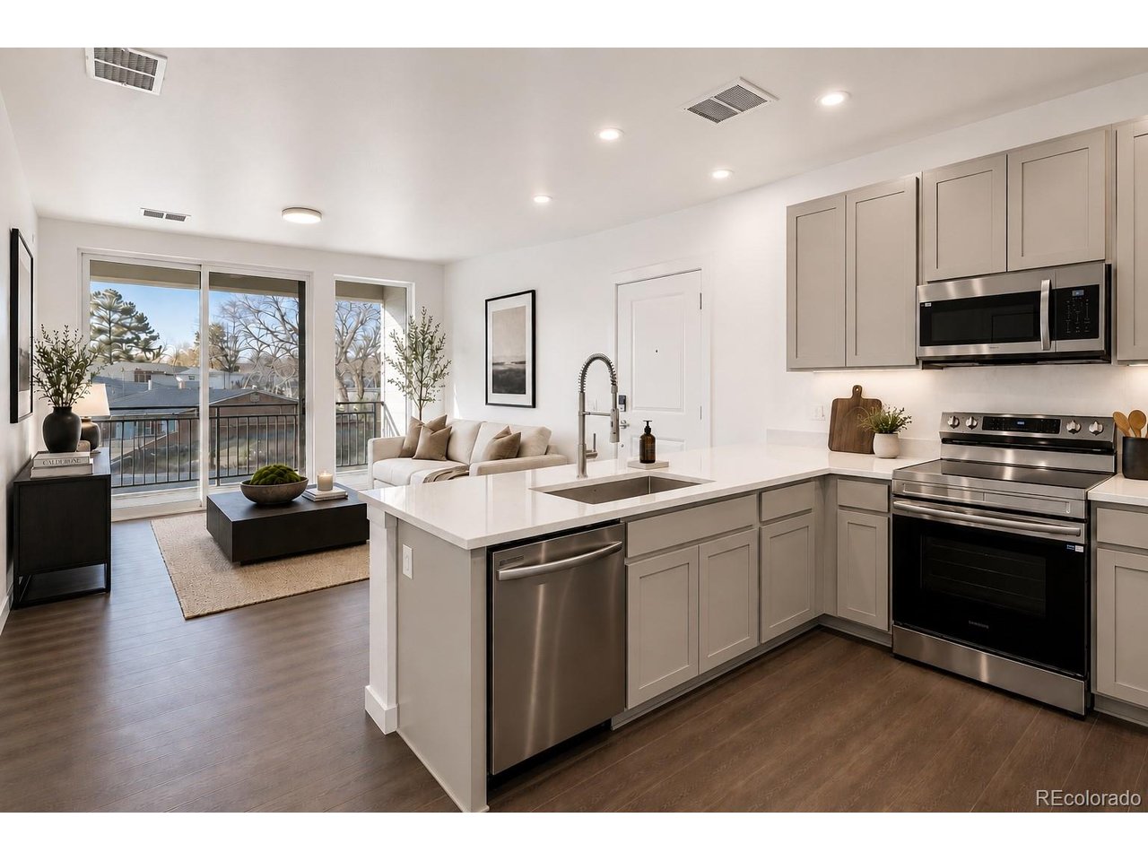 Photo of 1650 N Sheridan Blvd #105 Denver CO 80204