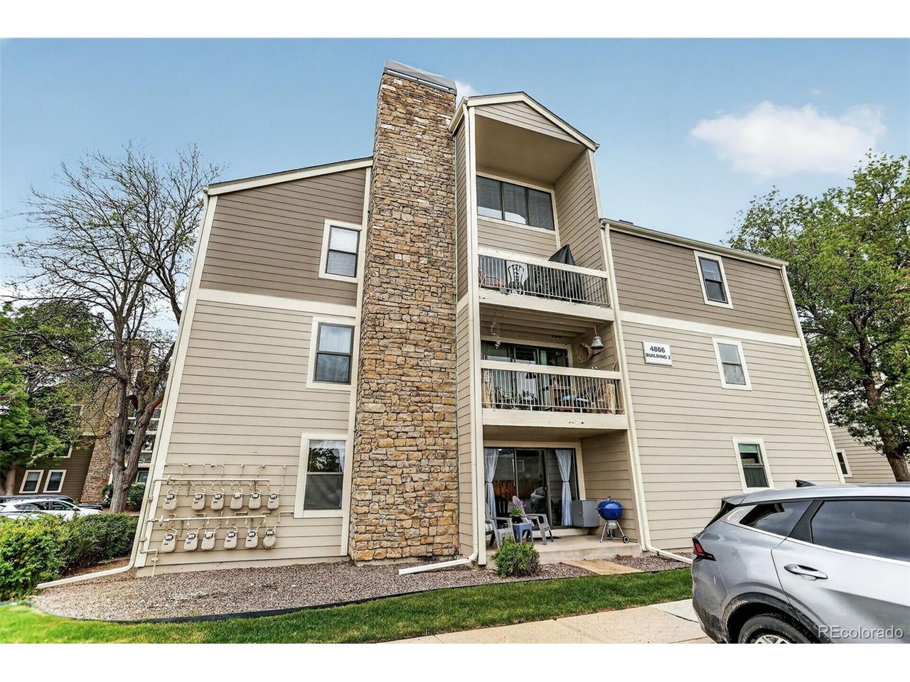 Photo of 4866 S Dudley St #2-1 Littleton CO 80123
