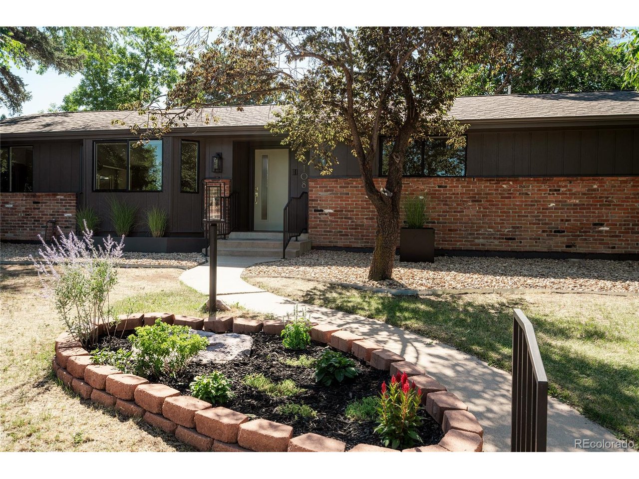 Photo of 6108 S Lakeview St Littleton CO 80120