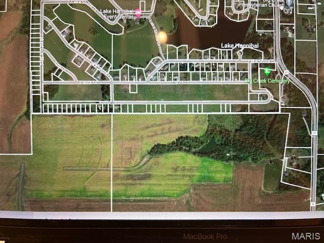 Photo of 11049 Mark Twain Drive Hannibal MO 63401