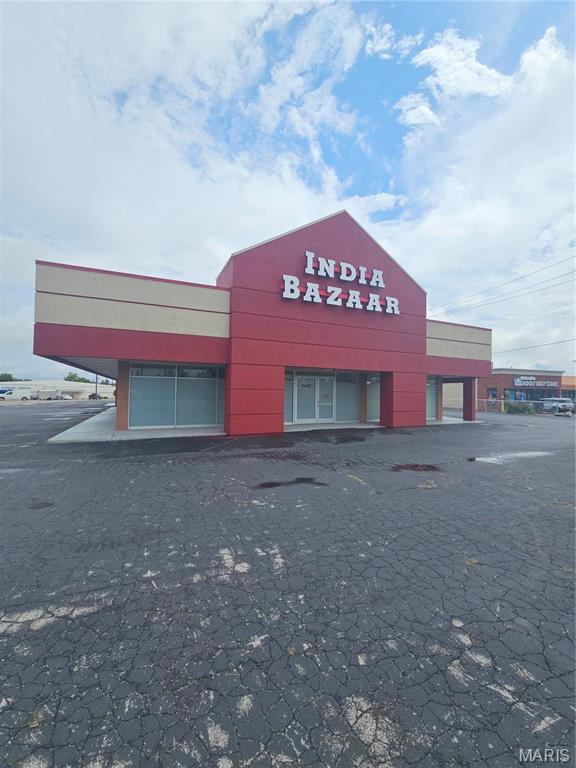 Photo of 11437 Saint Charles Rock Road Bridgeton MO 63044