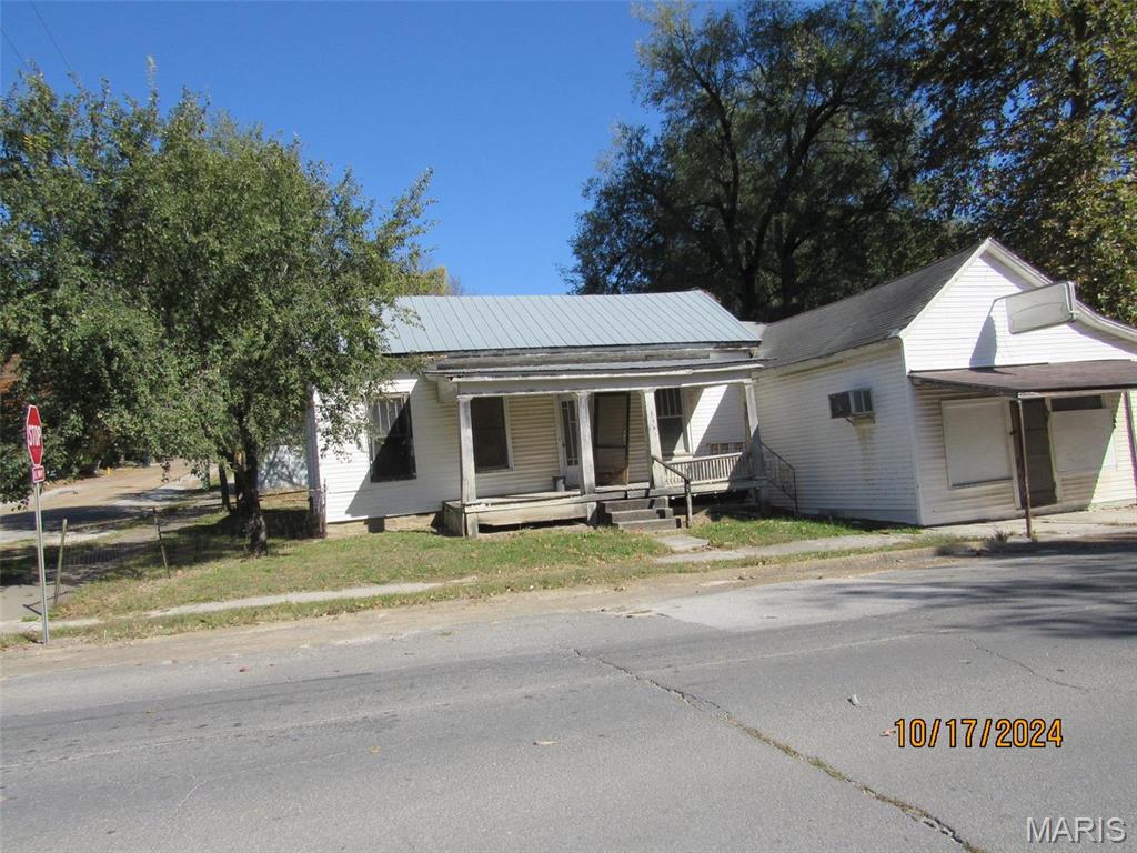 Photo of 515 N 7th Street Louisiana MO 63353