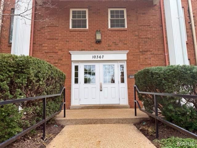 Photo of 10367 Oxford Hill Drive #26 St Louis MO 63146