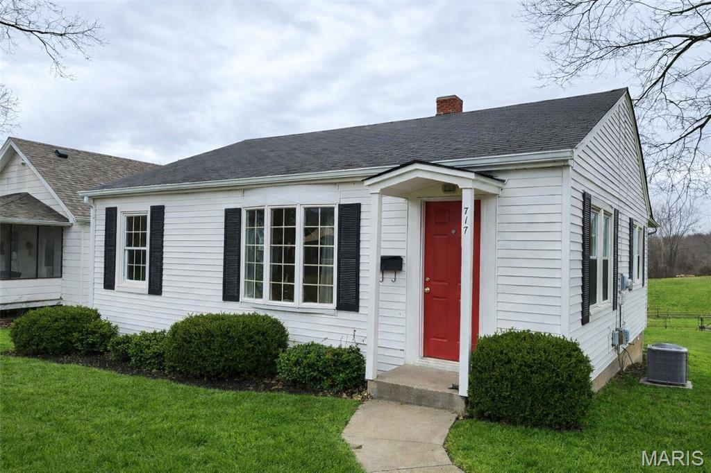 Photo of 717 N 5th Street Elsberry MO 63343