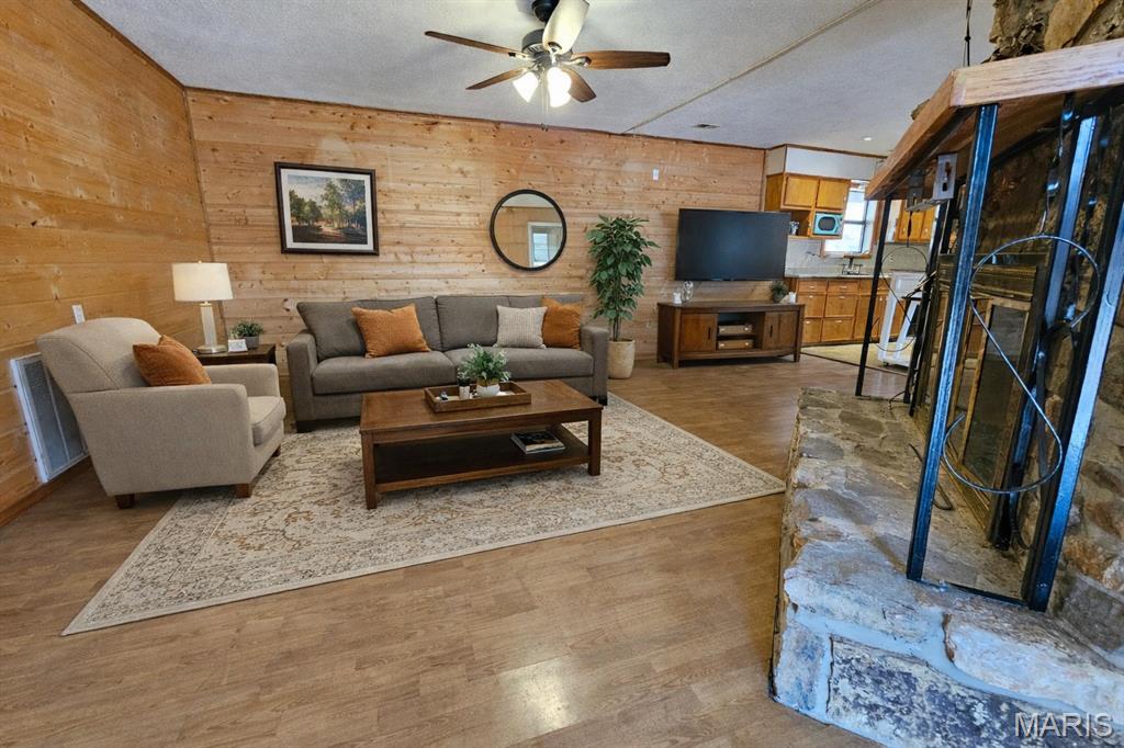 Photo of 1504 Main Street Van Buren MO 63965