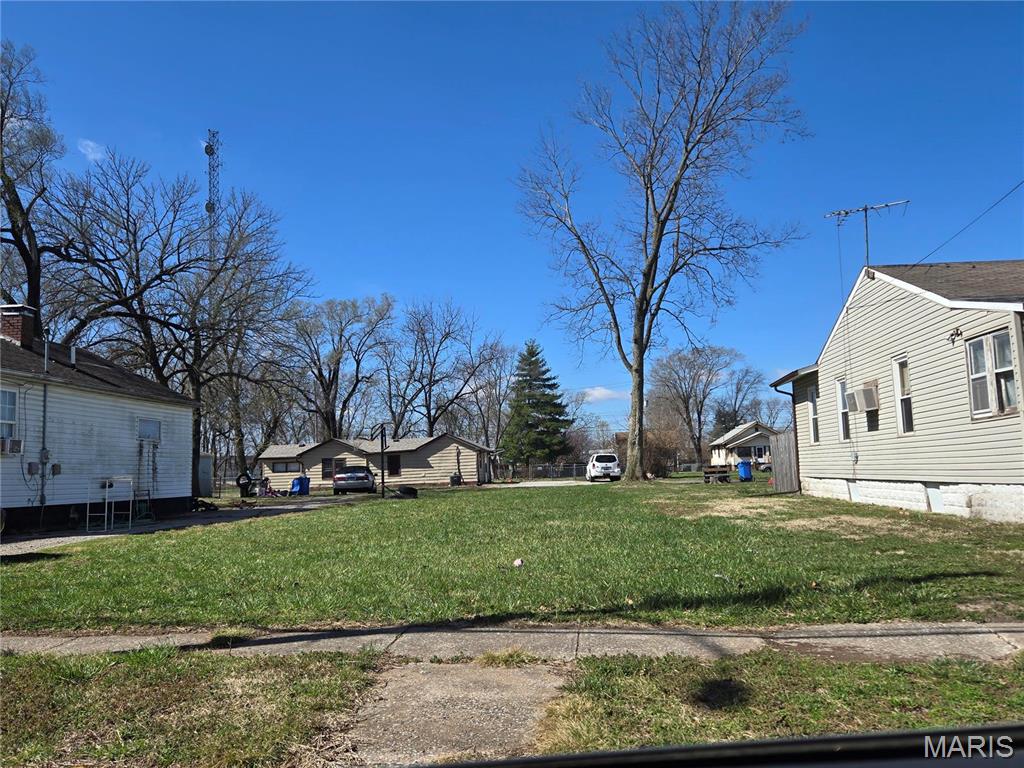 Photo of 330 S Pence Street East Alton IL 62024