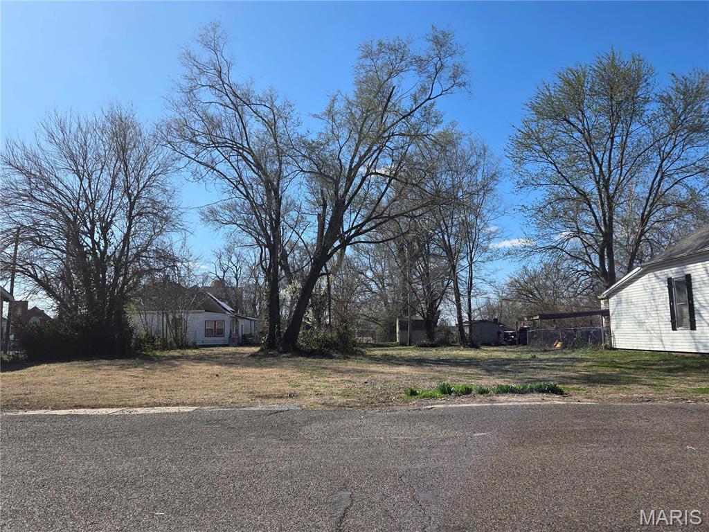Photo of 140 Victory Drive East Alton IL 62024