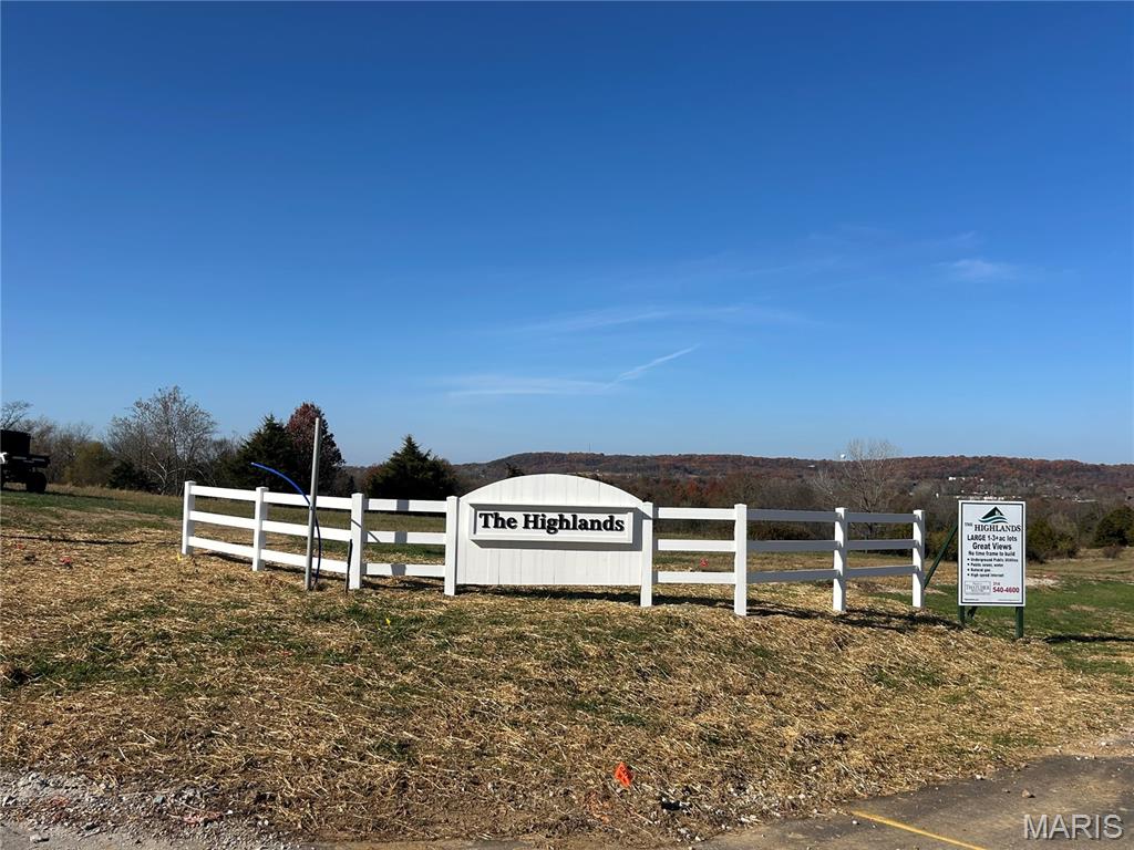 Photo of 0 LOT 1 The Highlands Court Pacific MO 63069