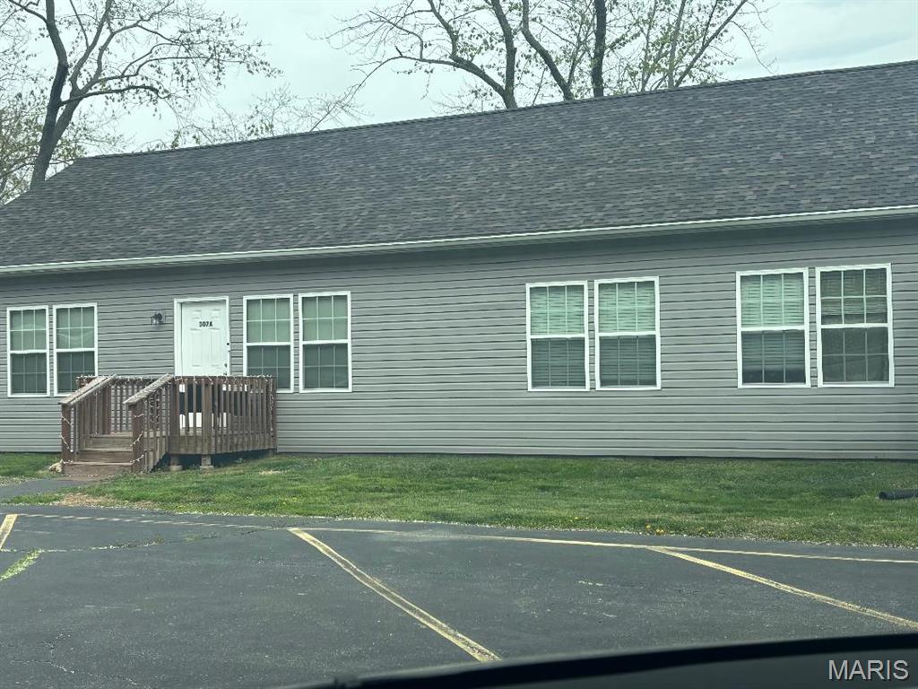 Photo of 307 Sandbach Worden IL 62097