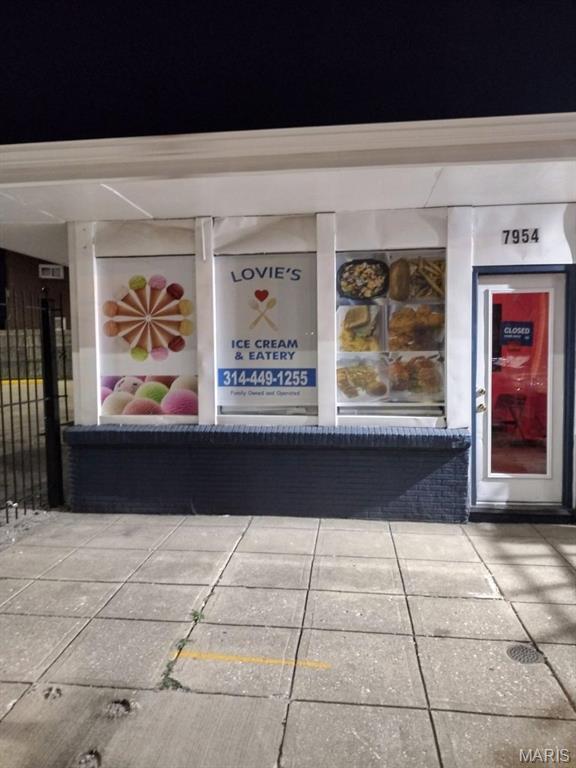 Photo of 7950 N Broadway St Louis MO 63147