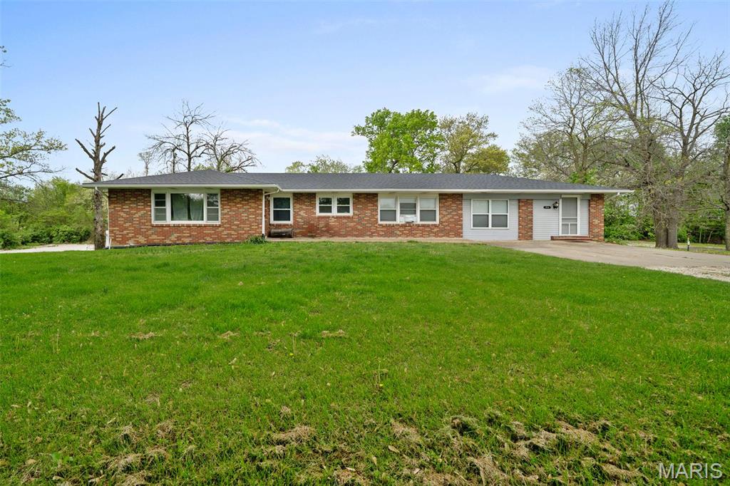 Photo of 473 N Lincoln Drive Troy MO 63379