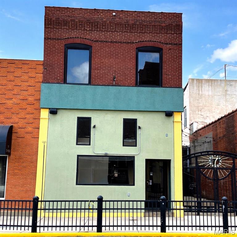 Photo of 7 S High Street Belleville IL 62220