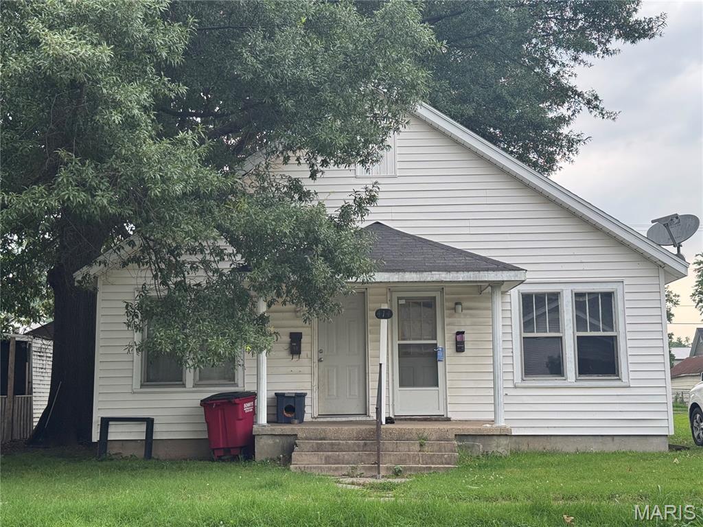 Photo of 414 Matthews Avenue Sikeston MO 63801