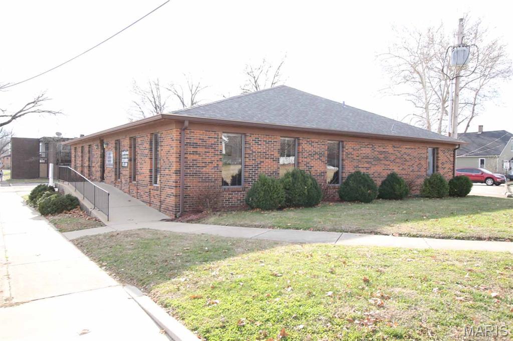 Photo of 101 St Louis Rd Collinsville IL 62234