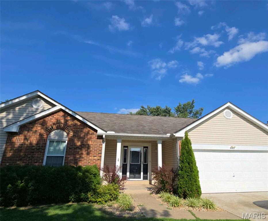 Photo of 1218 Saddlemaker Drive St Charles MO 63304