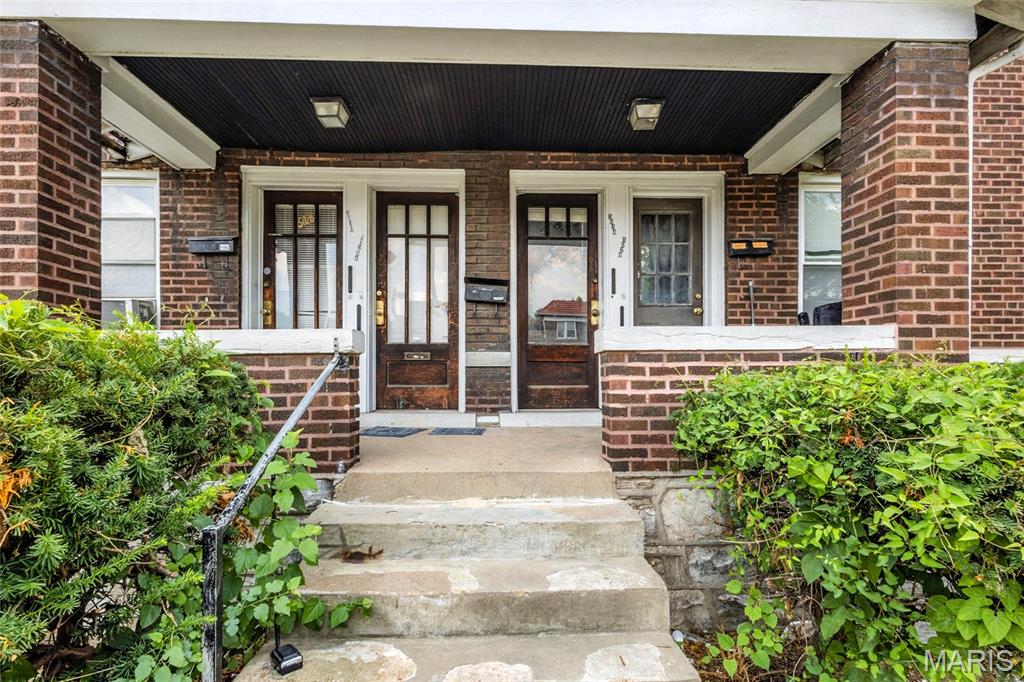 Photo of 5026 - 5028 Chippewa St Louis MO 63109