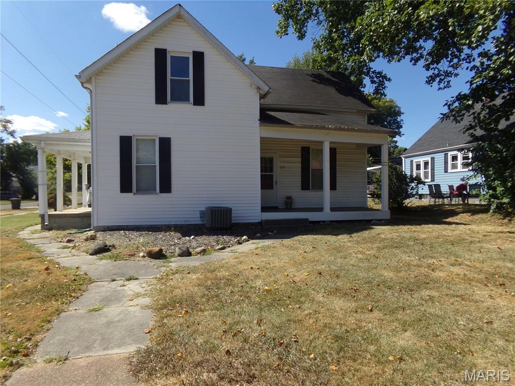 Photo of 619 S 4th Street Greenville IL 62246