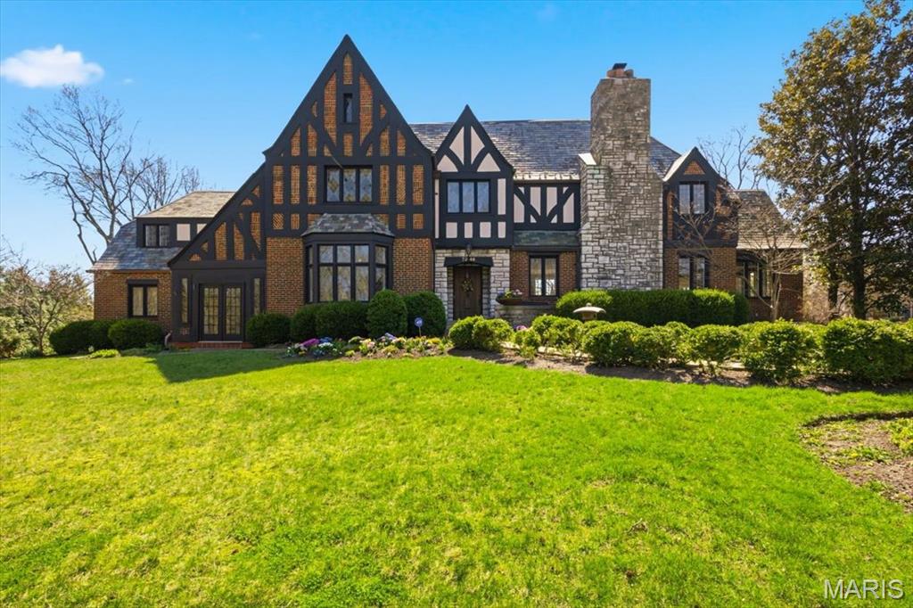 Photo of 7246 Wydown Boulevard Clayton MO 63105