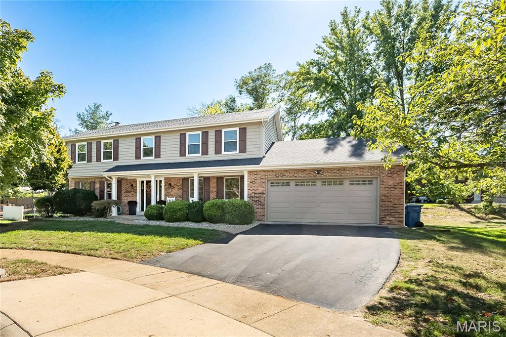 Photo of 14308 Strawbridge Court Chesterfield MO 63017