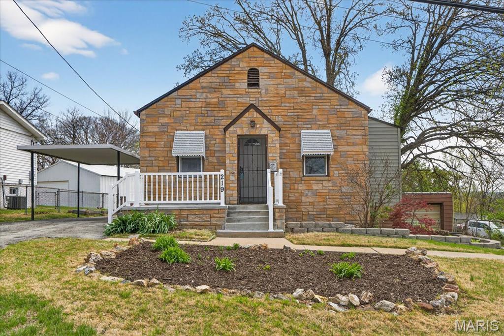 Photo of 219 Lookout Avenue Valley Park MO 63088