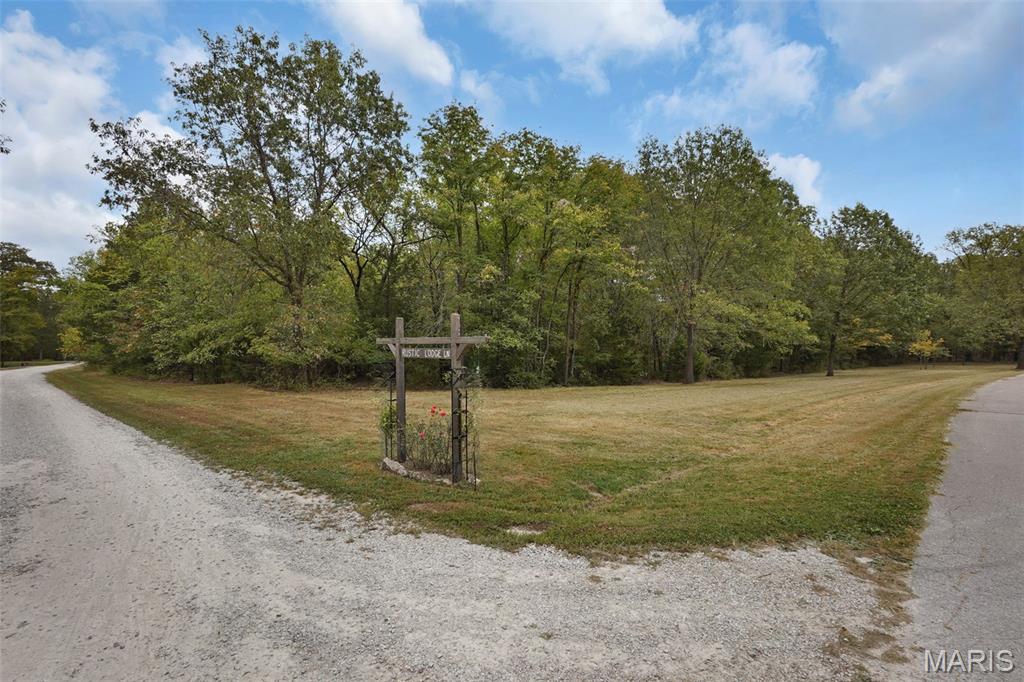Photo of 55 Rustic Lodge Lane Defiance MO 63341
