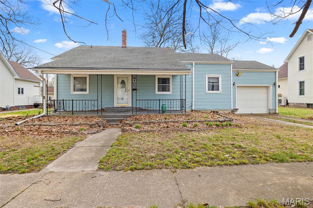 Photo of 115 W South Street Nokomis IL 62075