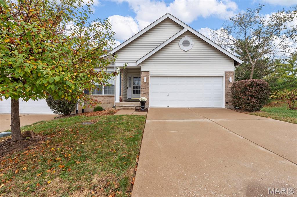 Photo of 101 Robbins Way Drive Florissant MO 63034