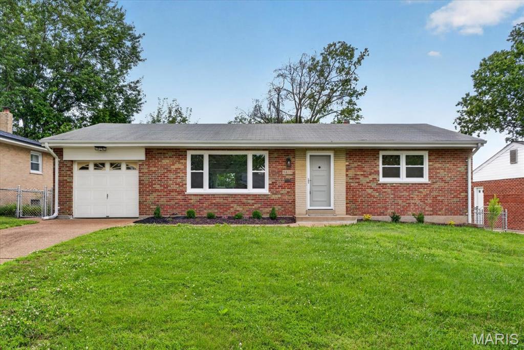 Photo of 8419 Craighill Drive Affton MO 63123
