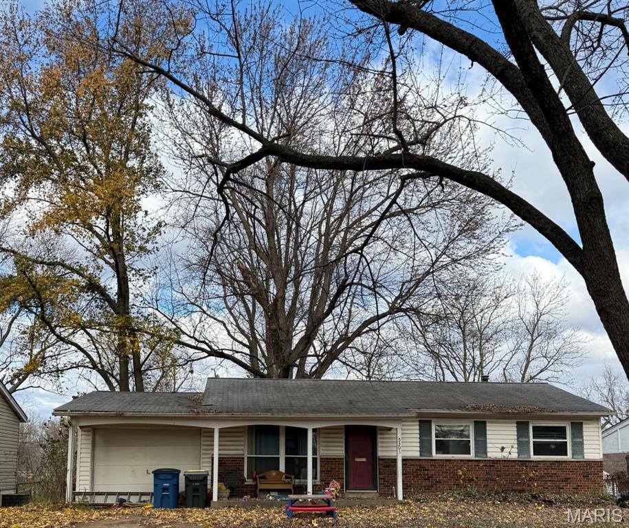 Photo of 5301 Ville Cecelia Lane Hazelwood MO 63042