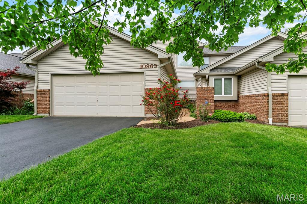 Photo of 10863 Picadily Square Drive St Louis MO 63146