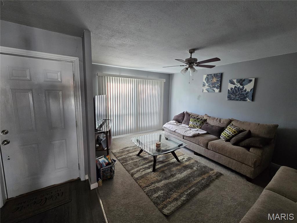 12136 La Padera Lane , Florissant, MO | MLS# 25079202