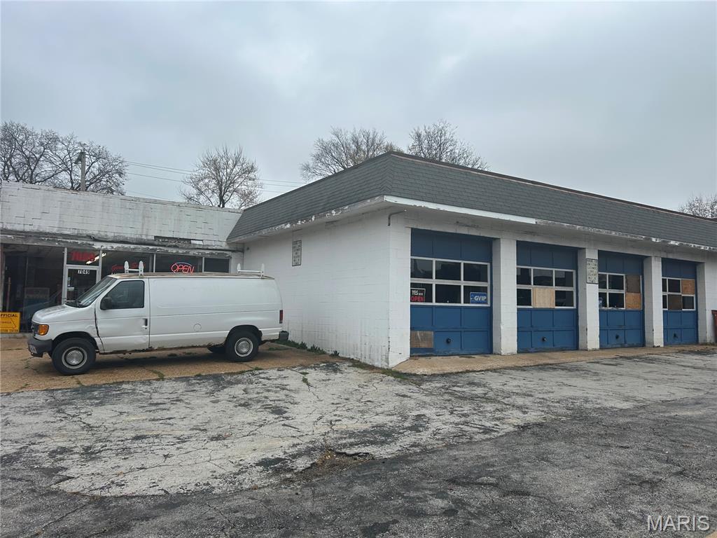 Photo of 7049 W Florissant Avenue Jennings MO 63136
