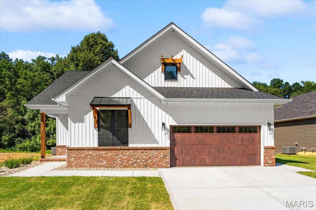 Photo of 1014 Otter Lake Lane Caseyville IL 62232