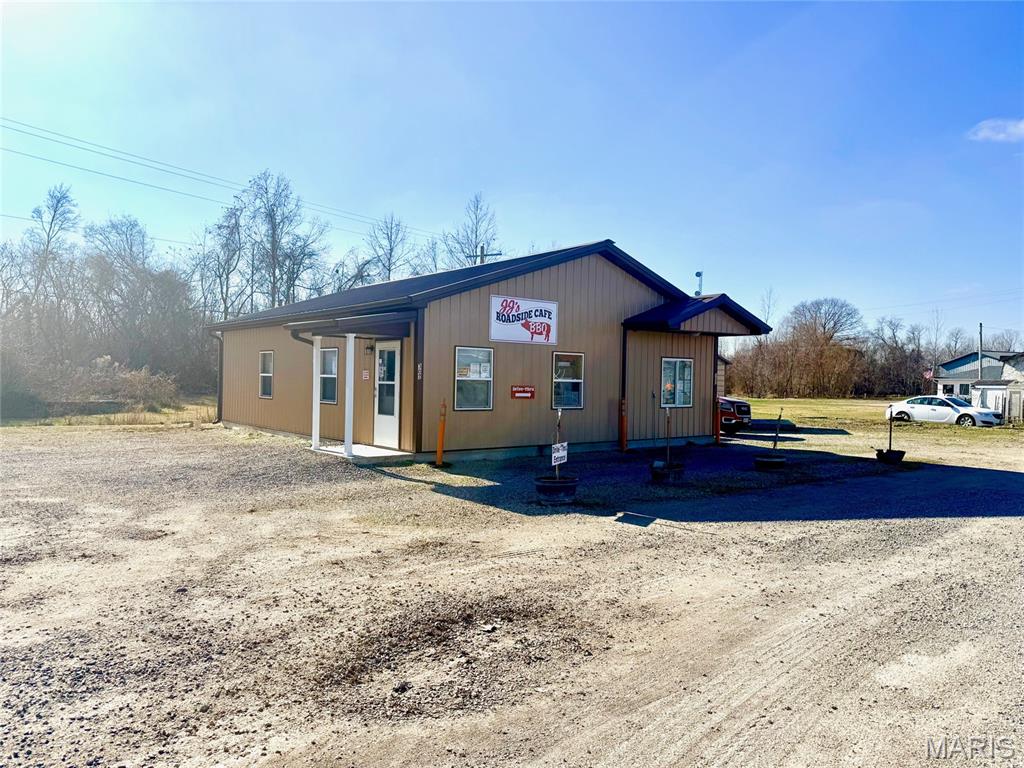Photo of 307 E State Street Delta MO 63740
