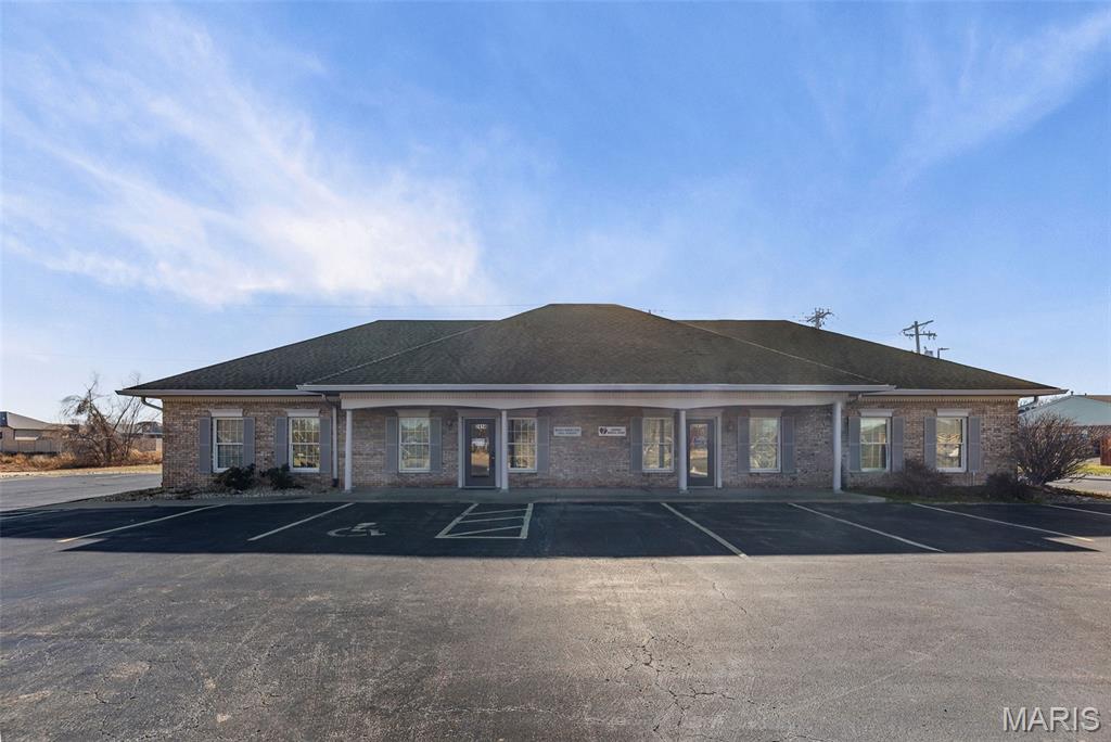 Photo of 2412 Corporate Center Granite City IL 62040