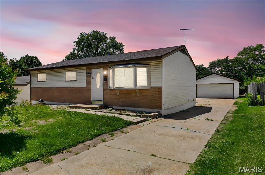 Photo of 1075 Wycomb Drive Florissant MO 63033