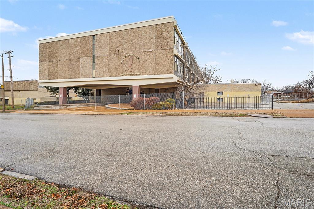 Photo of 5511 Wabada Avenue St Louis MO 63112