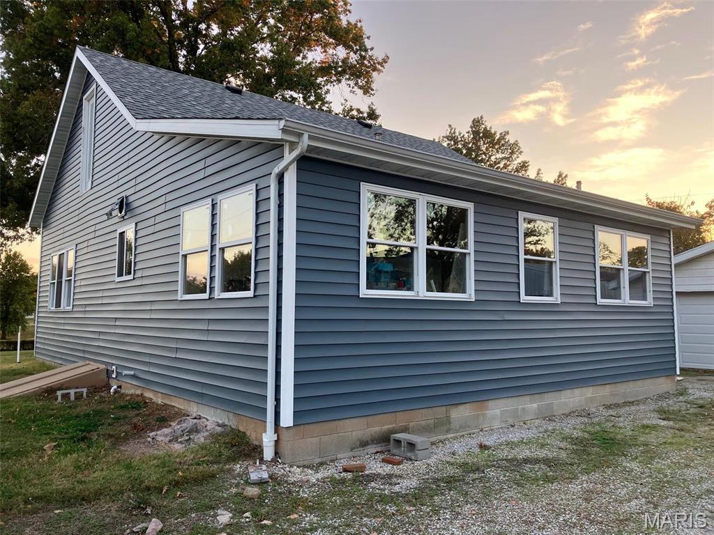 Photo of 3 Lakeview Drive Carlyle IL 62231
