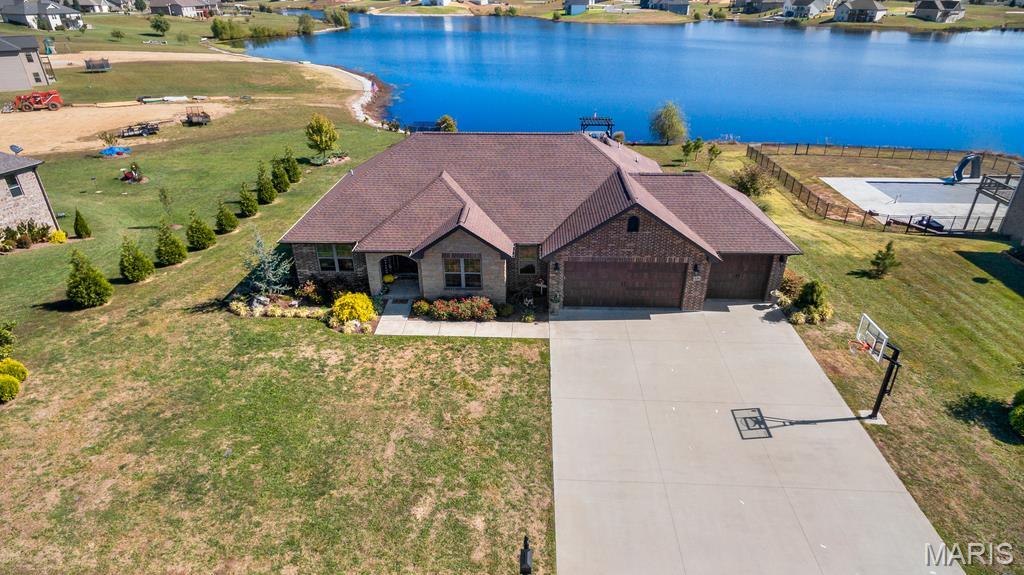Photo of 430 Lakeview Crossing Cape Girardeau MO 63701