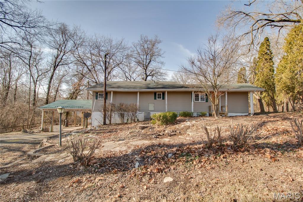 Photo of 16867 Old Highway 67 Jerseyville IL 62052