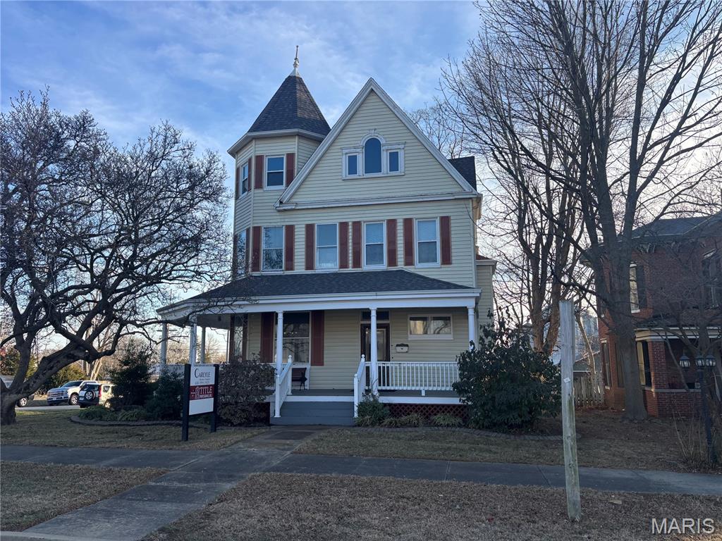Photo of 1010 Franklin Street Carlyle IL 62231