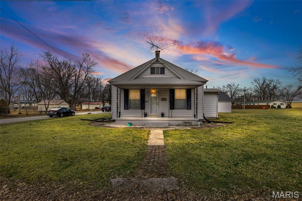 Photo of 801 S Borders Avenue Marissa IL 62257
